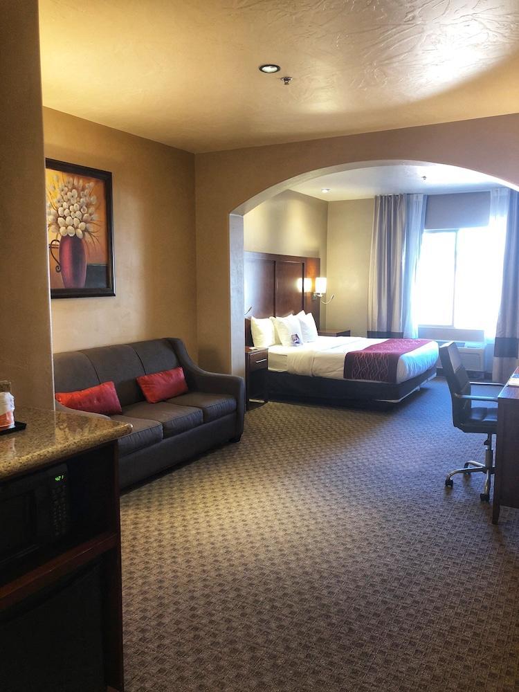 Comfort Inn at Centro de Convenciones Saint George Exterior foto