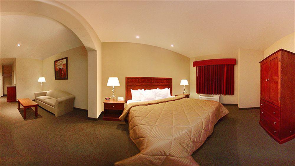 Comfort Inn at Centro de Convenciones Saint George Exterior foto