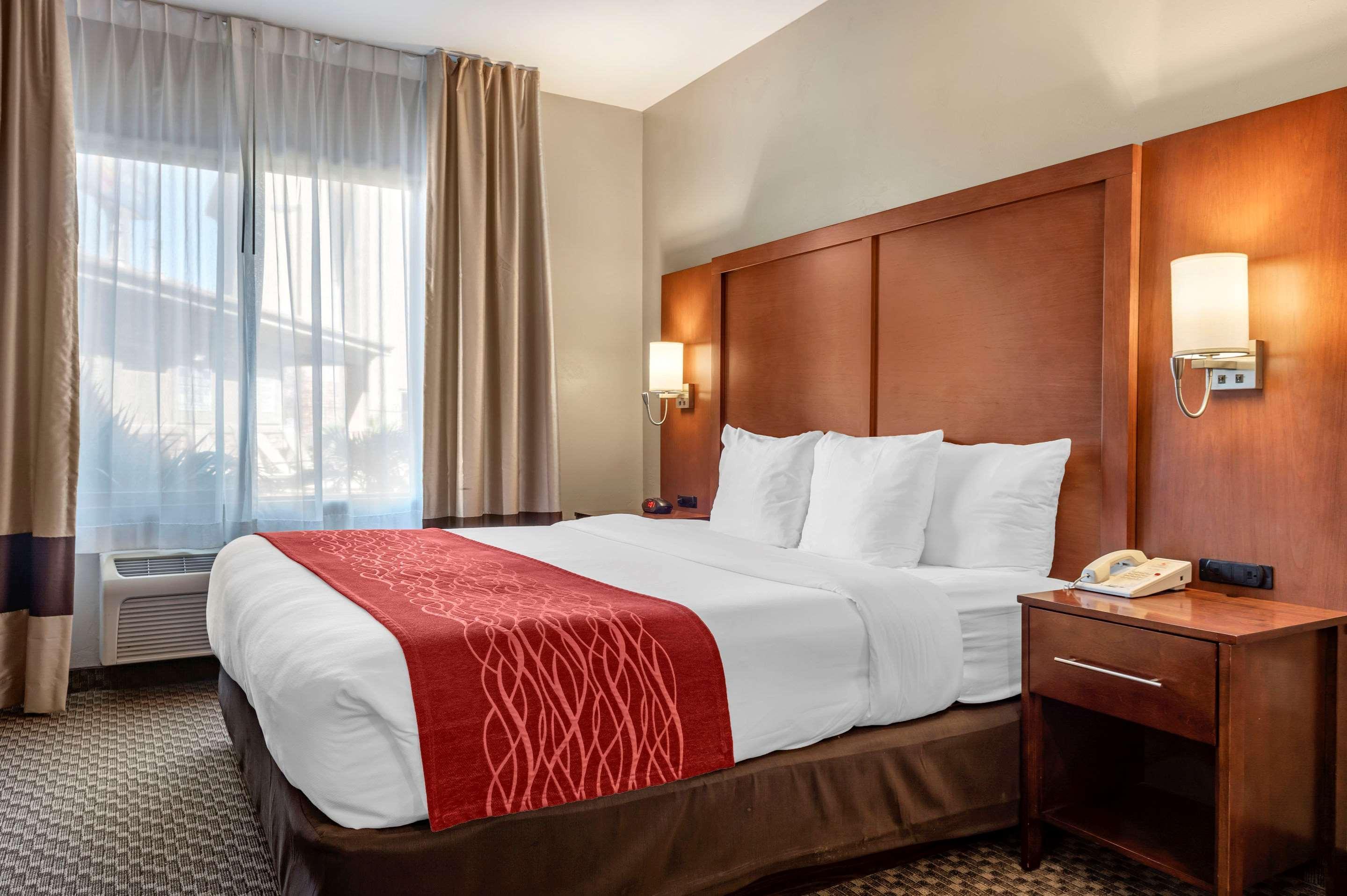 Comfort Inn at Centro de Convenciones Saint George Exterior foto