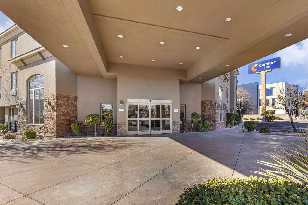 Comfort Inn at Centro de Convenciones Saint George Exterior foto